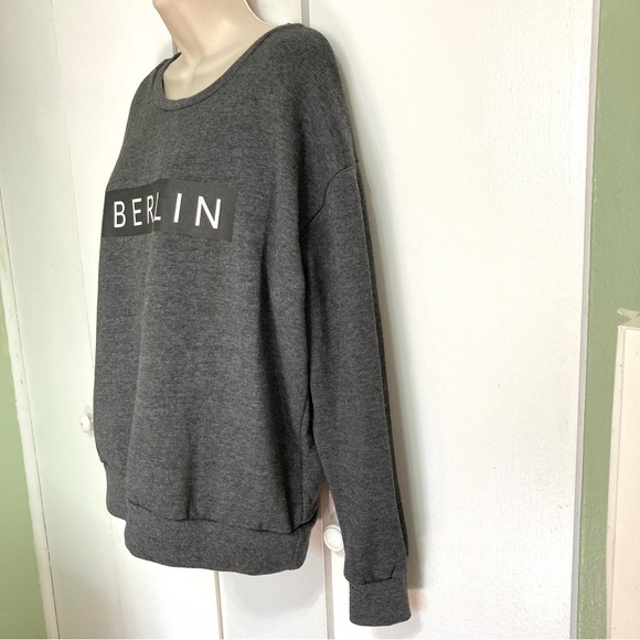 BERLIN Germany Gray Pullover Crewneck Sweatshirt by Atmosphere Womens Size 10 - Picture 5 of 14